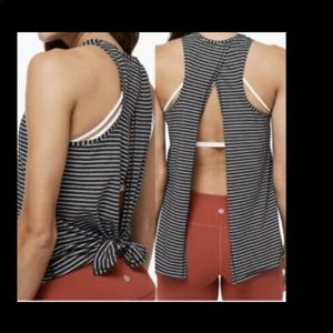 NWOT Lululemon striped open back/ tie back tank SIZE 8